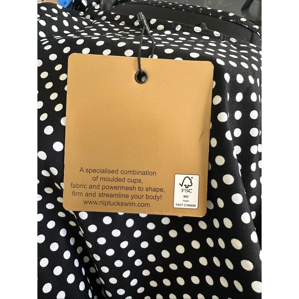 NWT NIPTUCK Joanne Black Polka Dot Print One-piece Swimsuit. Size 8 - Picture 12 of 14